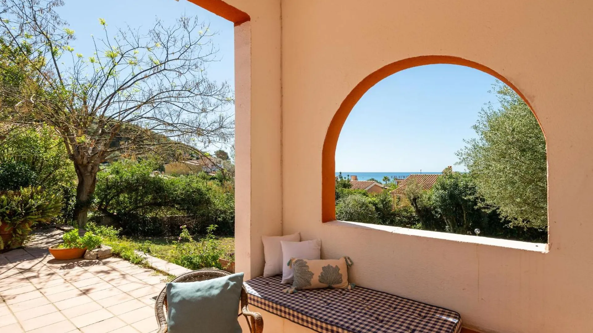 Villa Surf By Interhome Geremèas Italië