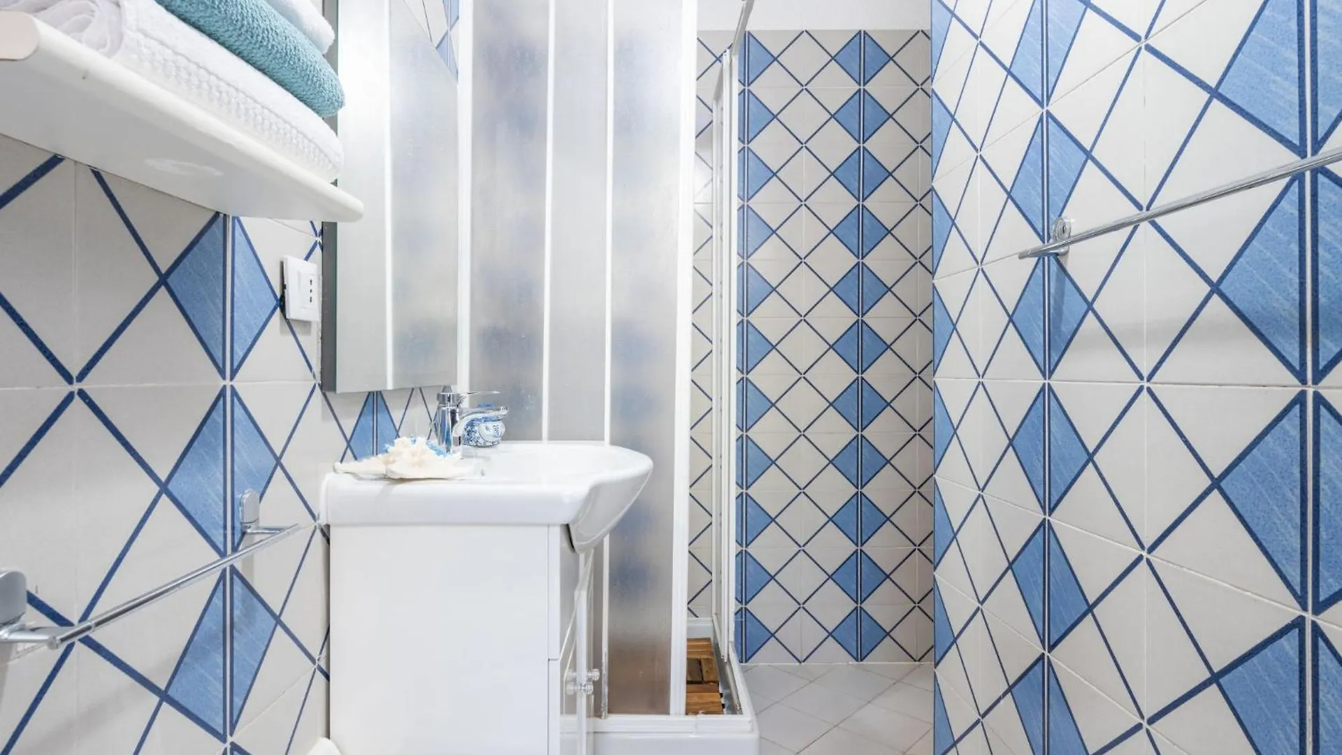 Villa Surf By Interhome Geremèas Italië